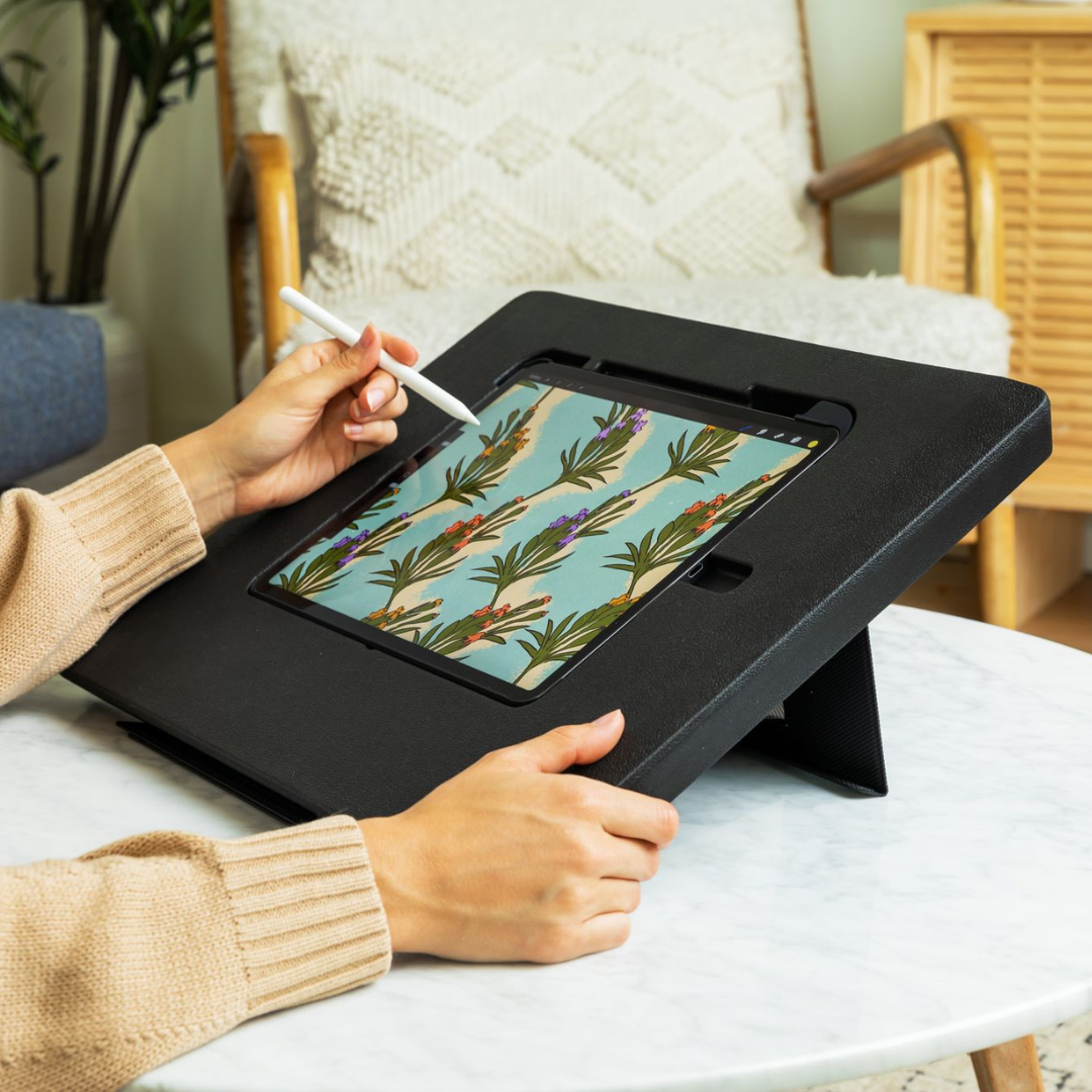 Darkboard iPad Drawing Stand