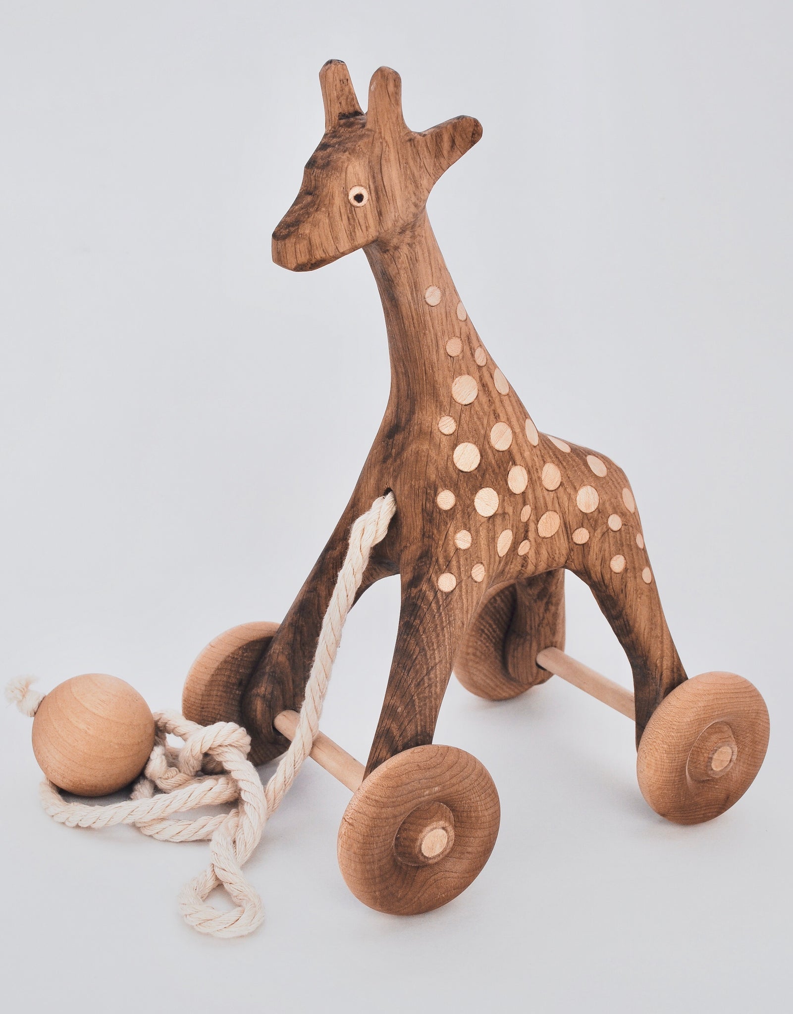 giraffe pull toy