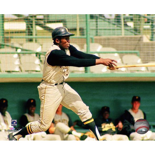 Manny Sanguillen Signed Pirates Swinging 8×10 Photo – Schwartz