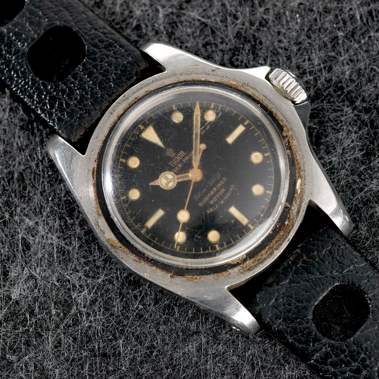Original Owner Tudor 7928 pointed crown guard gilt dial Submariner at Bulang and Sons