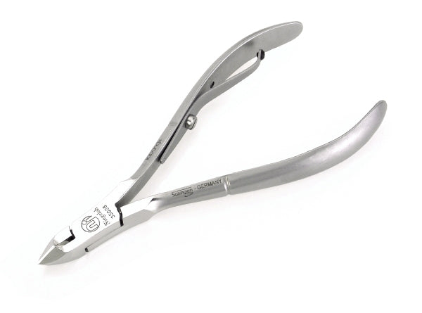 how to sharpen your cuticle nippers! #cuticleprep #cuticlecare