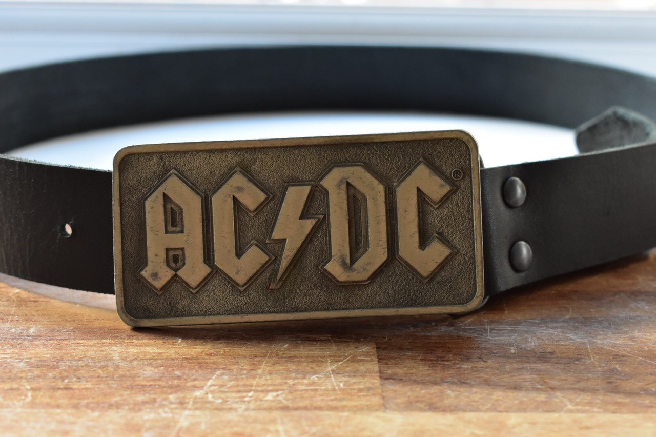 dc belt buckle