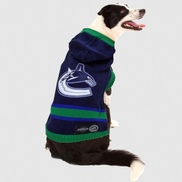  Pets First NHL Toronto Maple Leafs Christmas Dog Sweater, Size  Medium, Holiday Costume for Dogs, Warm and Sporty PET X-MAS Sweater : Pet  Supplies