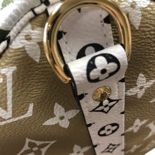 Louis Vuitton Speedy Bandouliere 30 Giant Monogram – Highbrow Bags