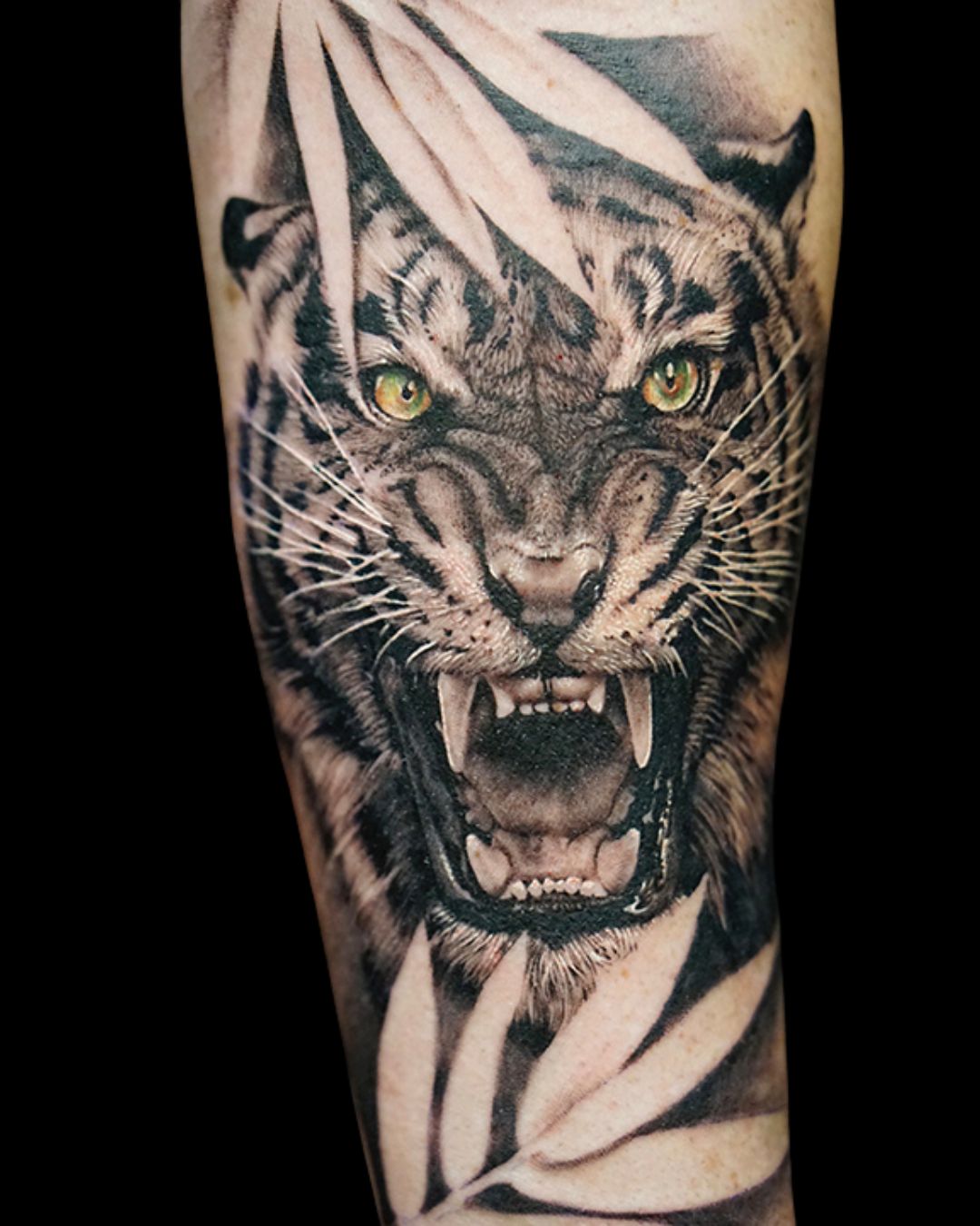 Las Vegas Club Tattoo Artist