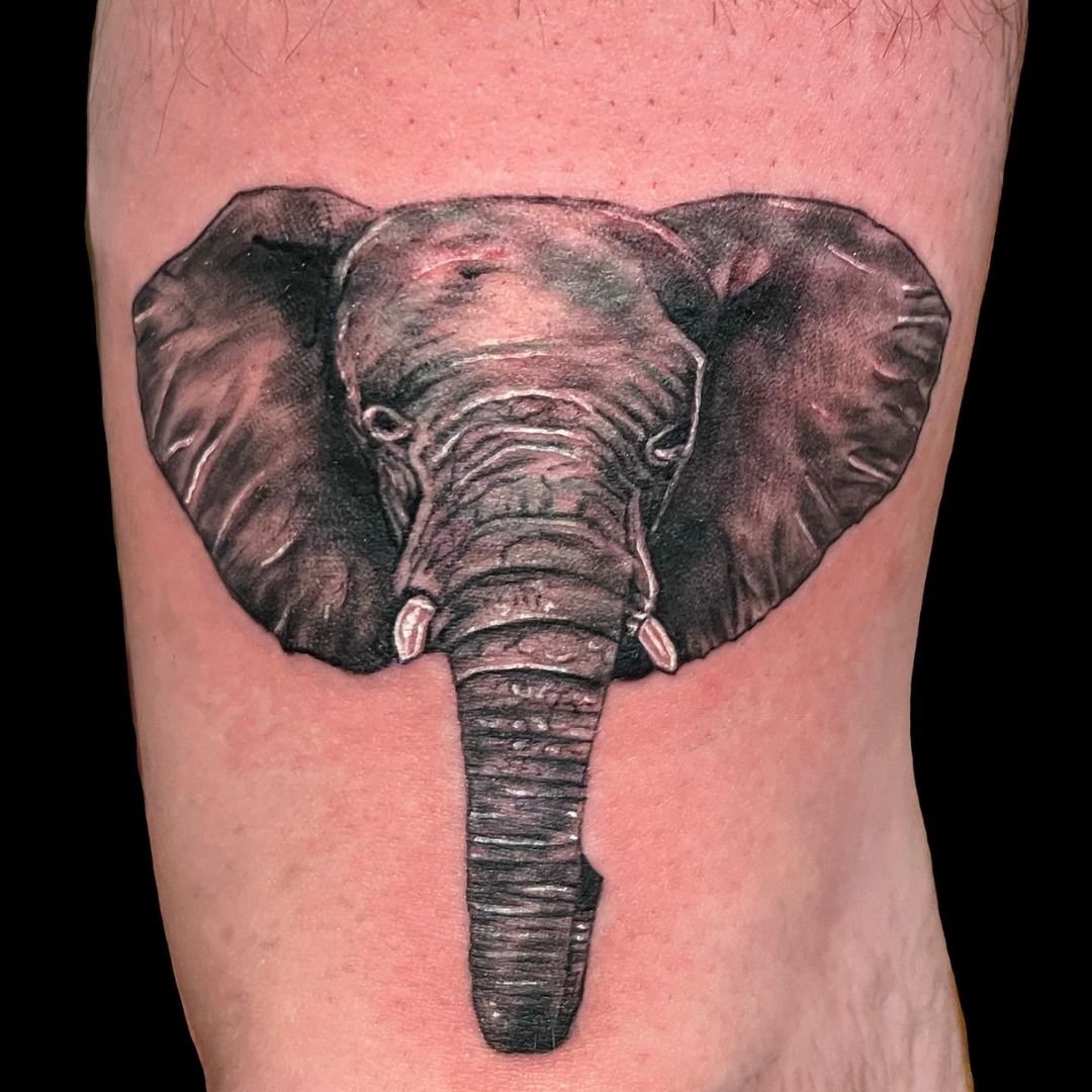 Dominique Las Vegas Tattoo Artist (15).jpg__PID:a7a27aa1-9298-4890-8008-1d3ac87c23dd