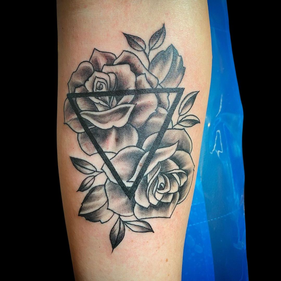 Kyle Handley Club Tattoo Arizona Artist (15).jpg__PID:b74e1ed6-cfbb-4e3b-bcaf-1461ab438e8b