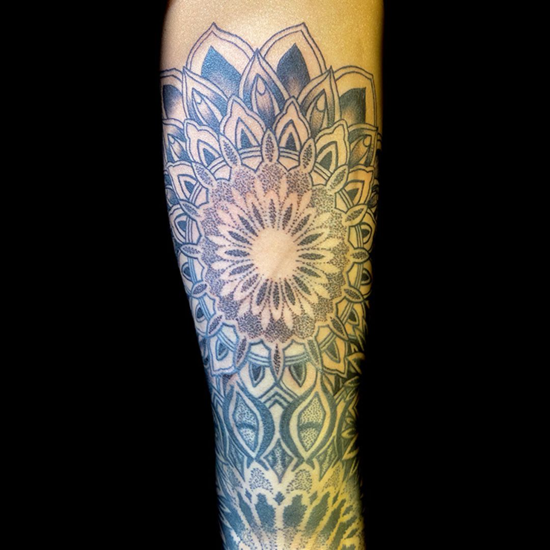 Kyle Handley Club Tattoo Arizona Artist (3).jpg__PID:e504b965-f849-4d8c-8648-96afb74e1ed6