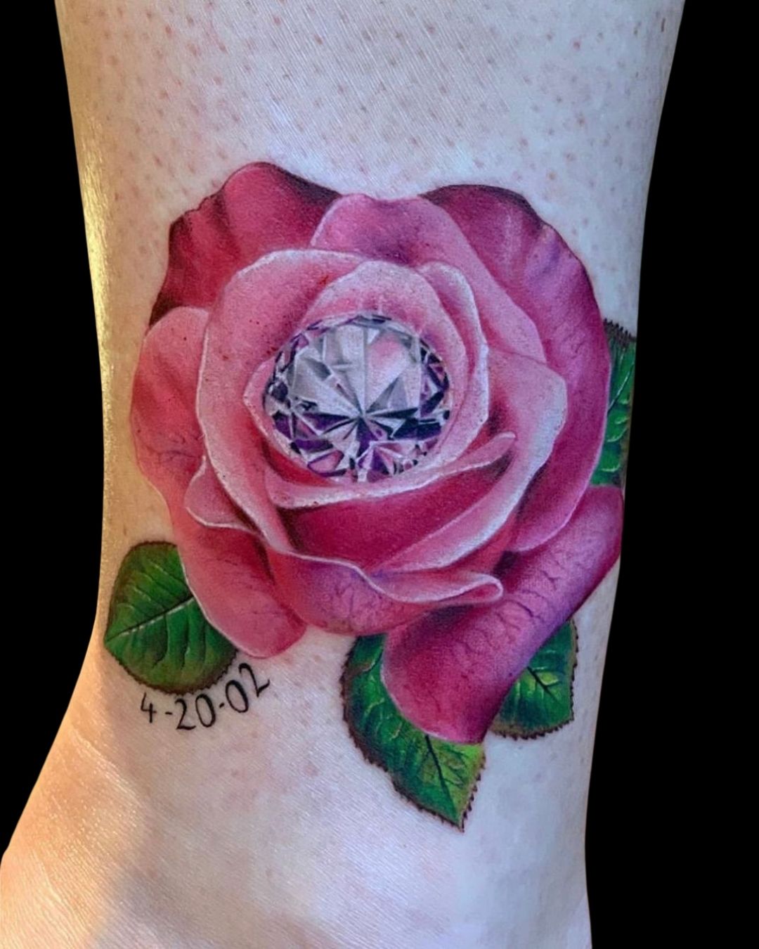 Rock'n'roll Tattoo and Piercing Dundee - Check out this realistic floral  tattoo by Paulina B. If you like what you see and would like to book in,  head over to www.bookthetattoo.com to