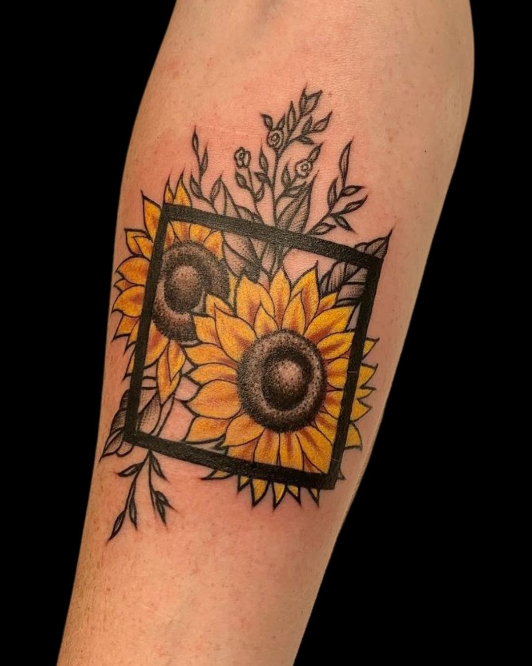 27 Amazing Flower Tattoo Inspirations – Club Tattoo