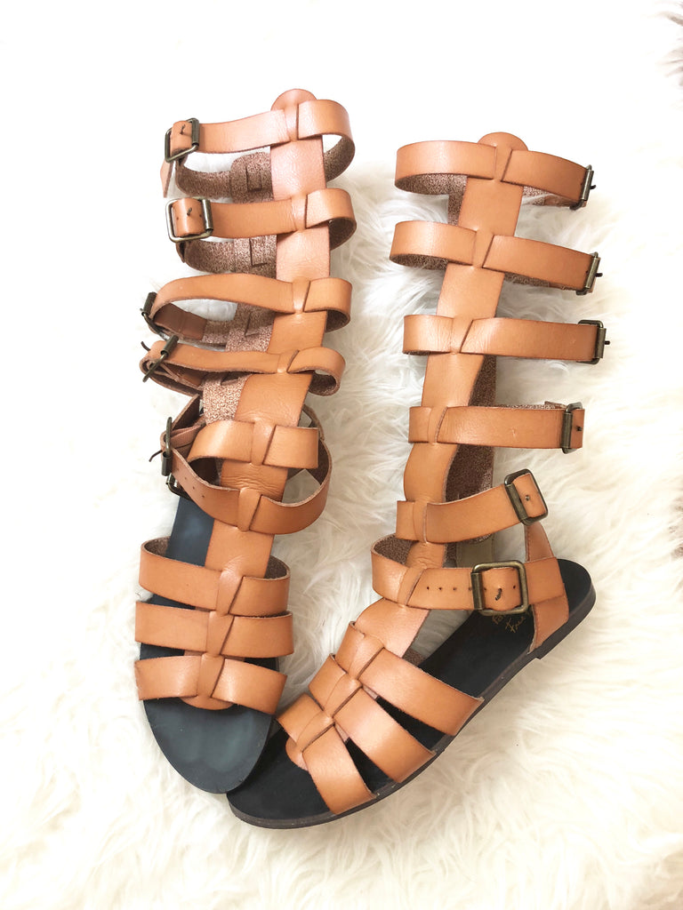 free people gladiator