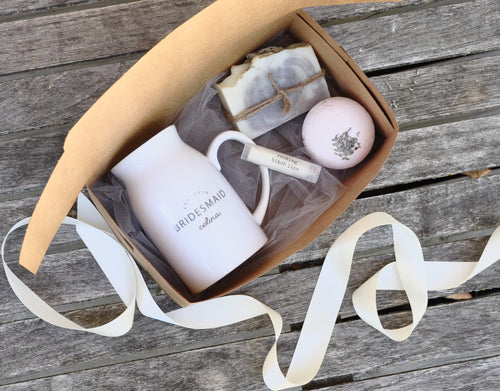 Bridesmaid gift mug box customized