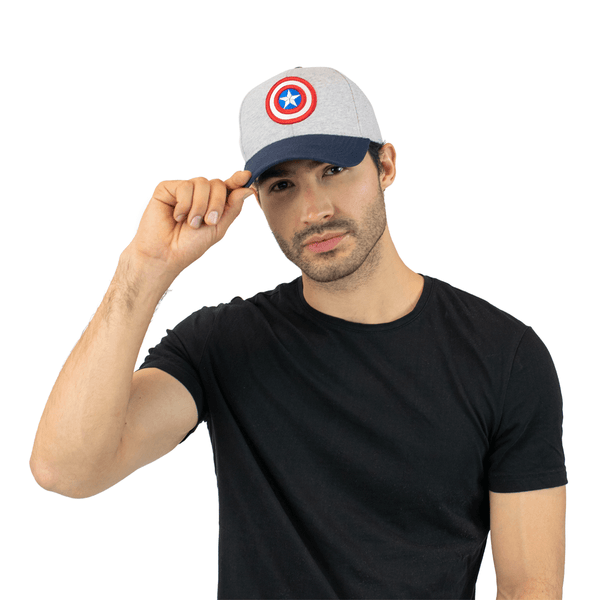 Gorra clásica con el escudo Capitán América