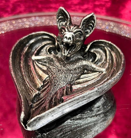 Alchemy Gothic Vampyr Bat Trinket Dish