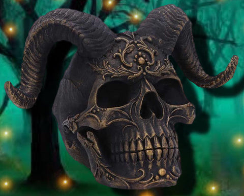 Diabolus Horned Skull