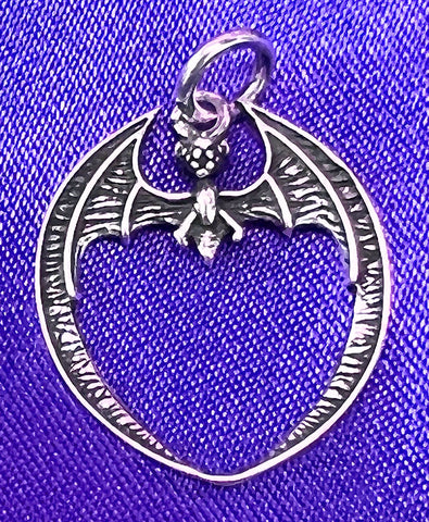 Echt etNox Bat Pendant Silver
