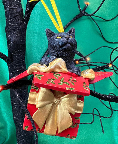 Lisa Parker Present Cat Hanging Ornament