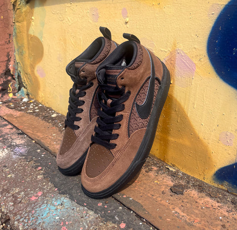 nike sb leo react brown