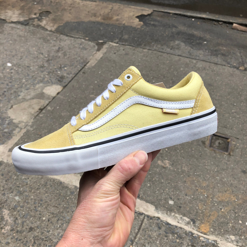 pale banana old skool vans