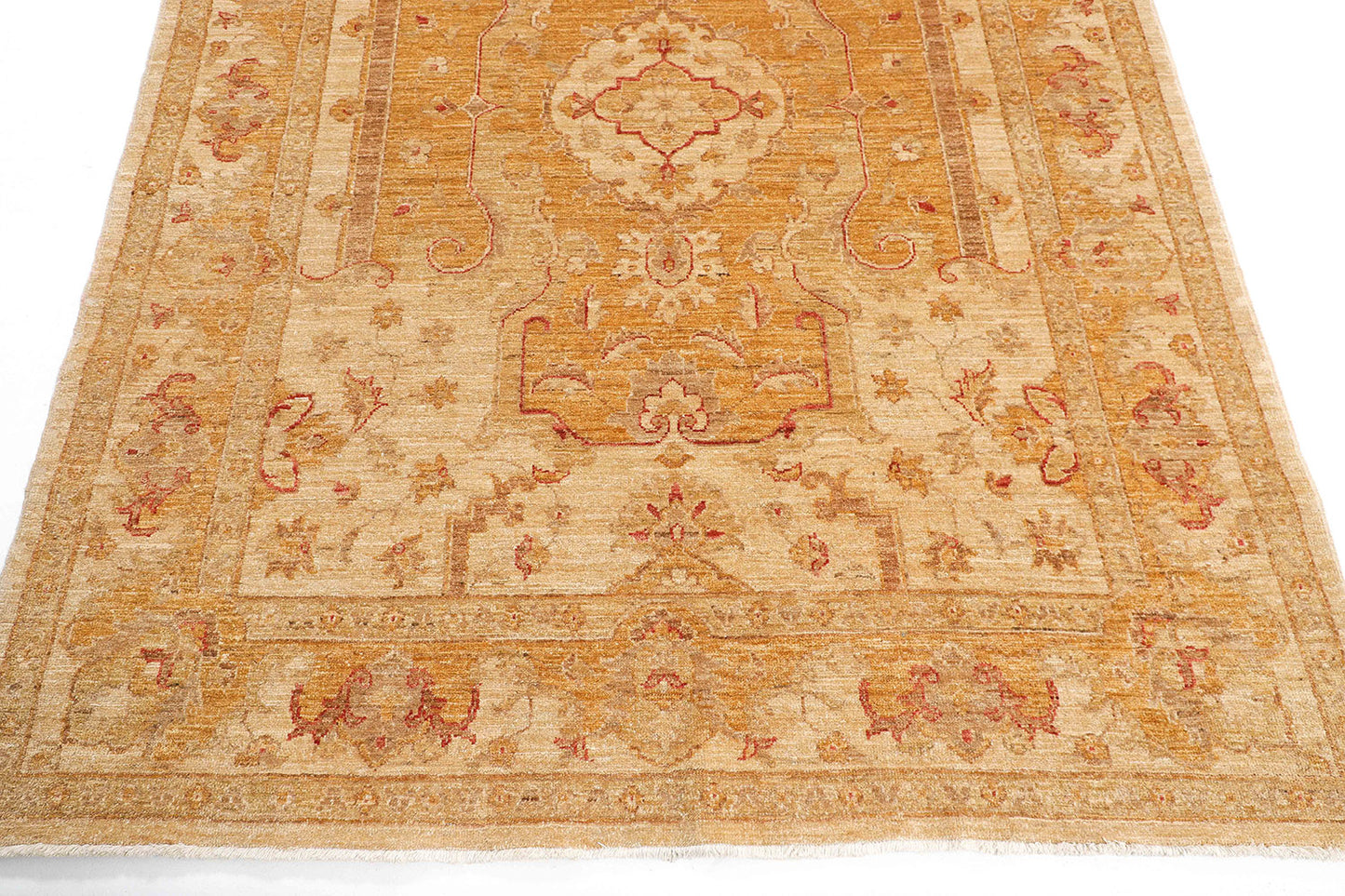 Hand-Knotted Farhan Carpet 4'.11" X 6'.5" Traditional, Beige Fine Wool Area Rug 5x6.5