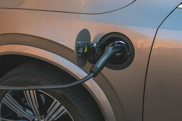 xc90-2022-recharge-plug-in-hybrid