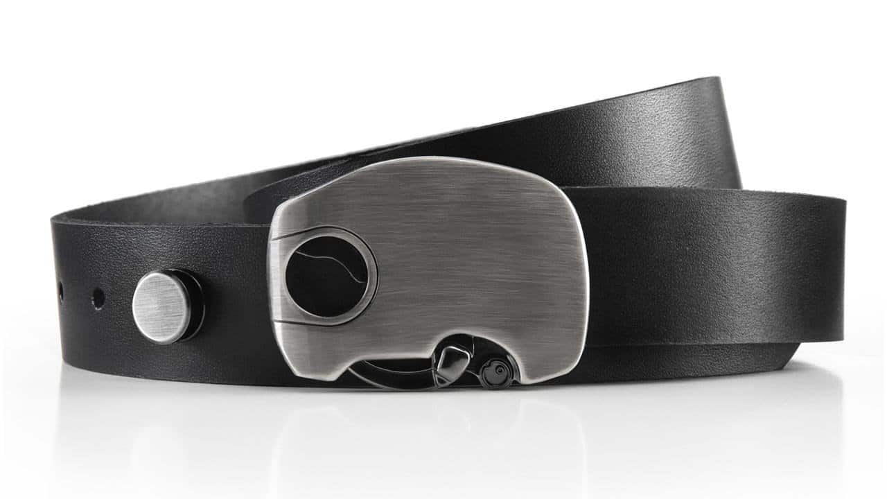 small black leather belt