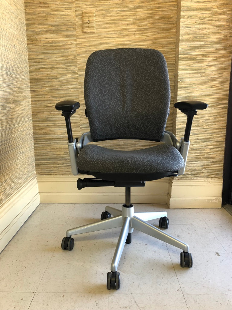 preowned steelcase leap v2 office chair