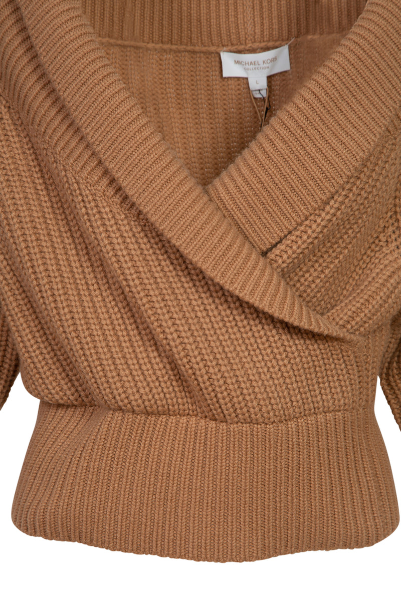 Michael Kors Collection Cashmere Surplice Pullover in Suntan | SS '22  Runway | new with tags (est. retail $990) – Dora Maar