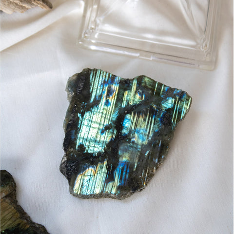 Labradorite Healing Crystals - Muse + Moonstone