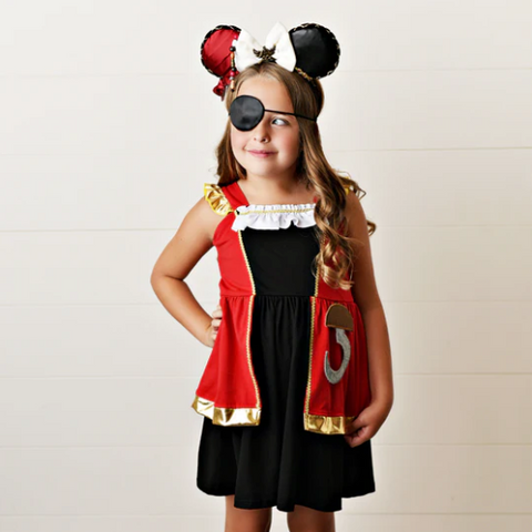 Girl wearing a pirate costume
