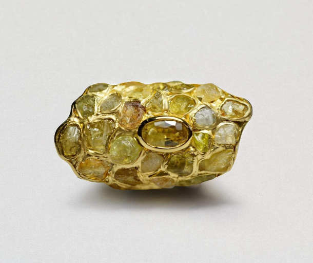 flavia chrisoberil and yellow sapphire ring