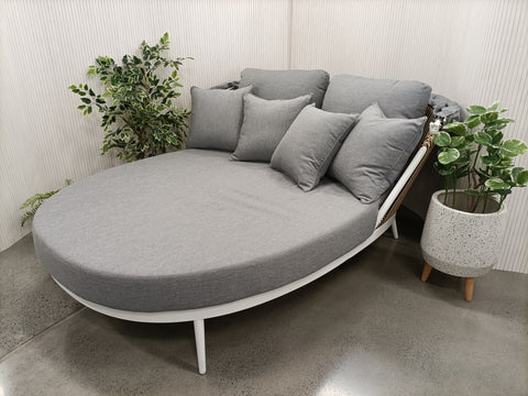 artemis daybed white natural  side view with plants canopy down