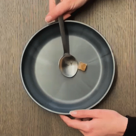 mabo plate ergonomic design to scoop food