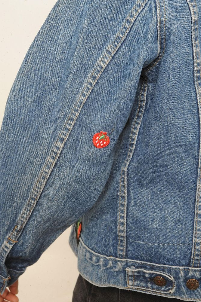 Levi's Floral Patch Denim Jacket Free Shipping - The Vintage Twin