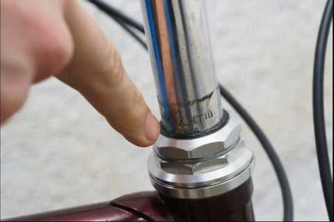 blog photo step 20 how to adjust handlebar in threaded or quill stem of hybrid or mountain bike 