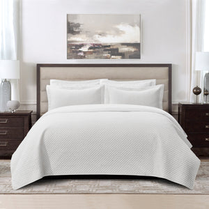 Kingsley Trend White Microfiber Quilted Comforter With Corner Tab Loop