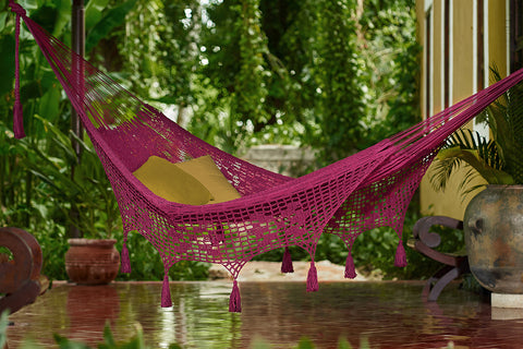 deluxe king outdoor cotton hammock in flamingo