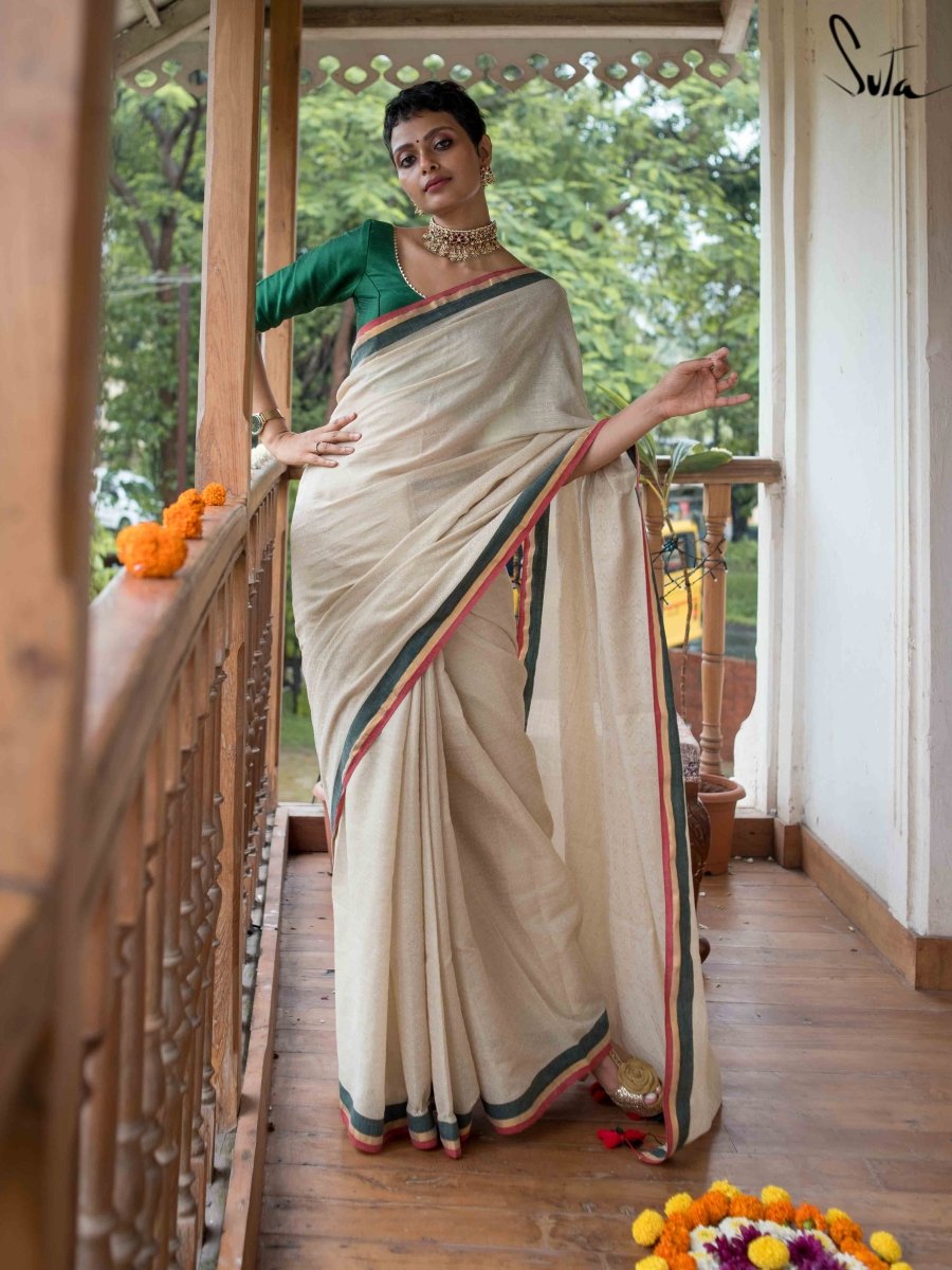 Mulmul Cotton Off White Saree With Tassels, Manjaadi