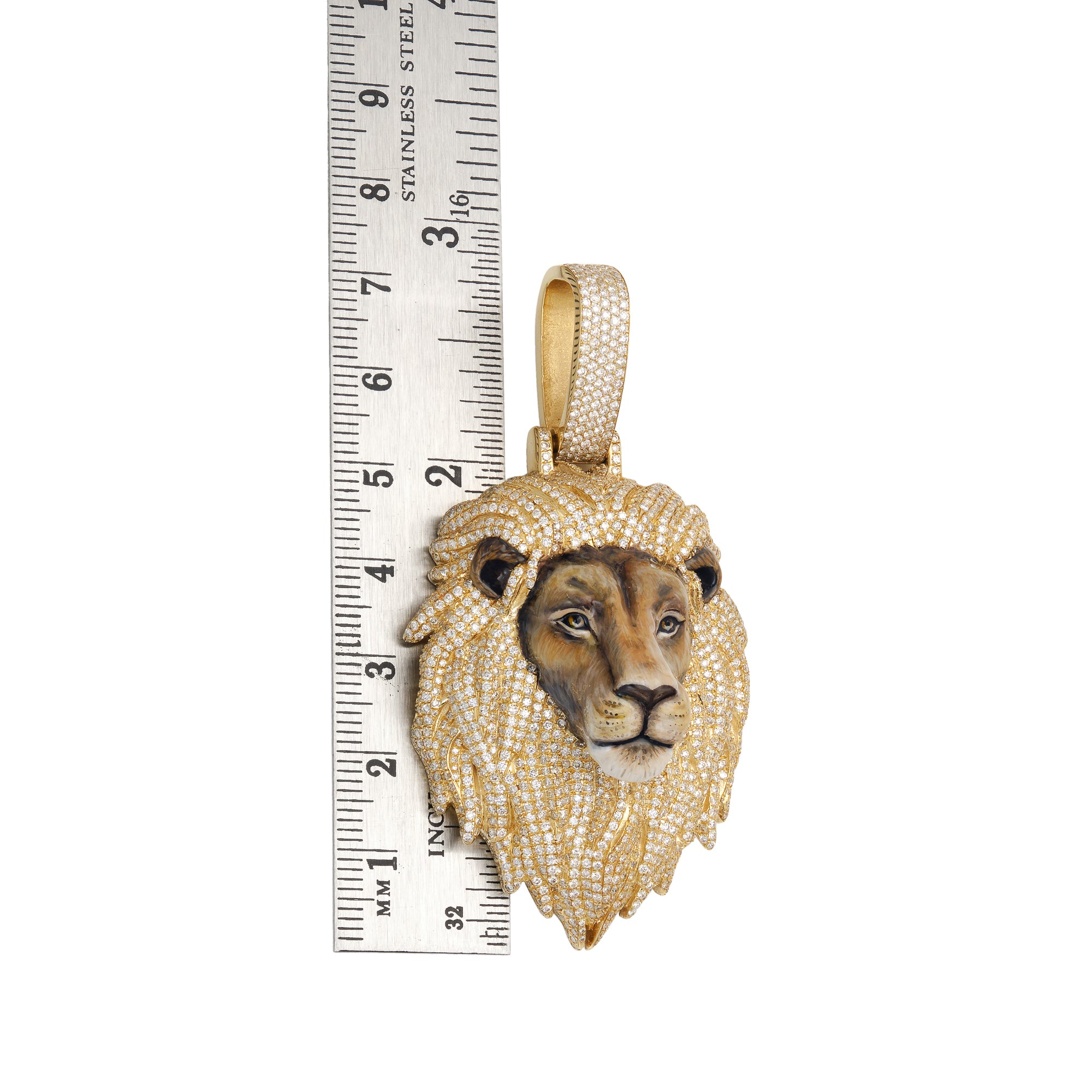 cartier lion head pendant