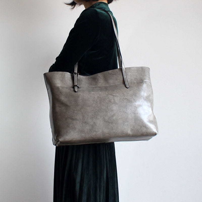 gray tote purse