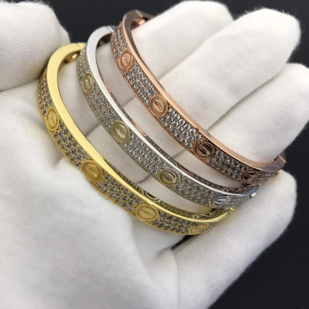 gold band bracelet