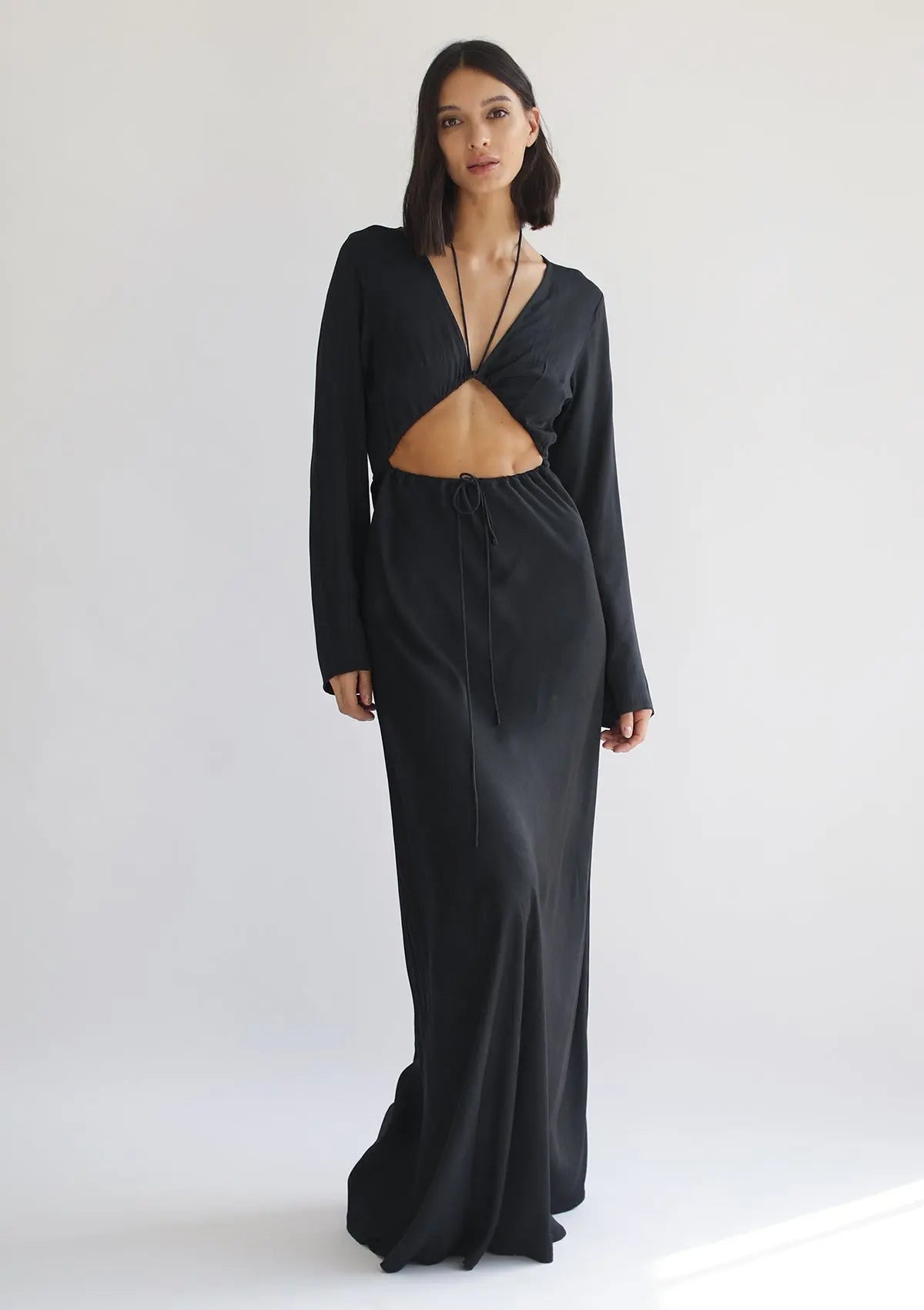 HERA MAXI DRESS - OYSTER BLACK – Studio Tia