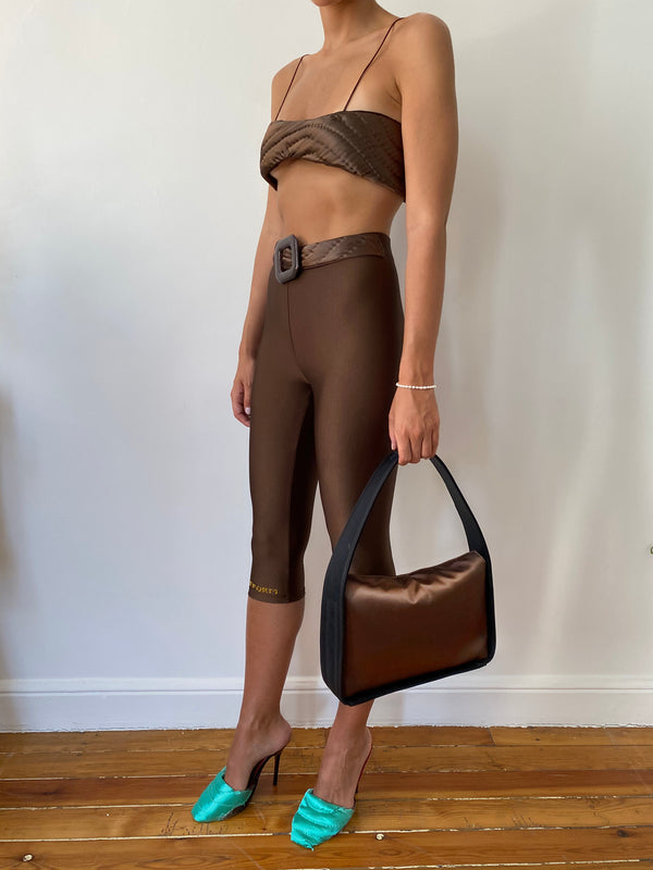 Pick Stirrup Pants and a Statement Belt | Уличный стиль, Европейская мода,  Черный наряд