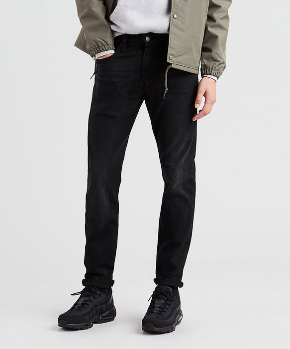 levi's slim fit tapered leg