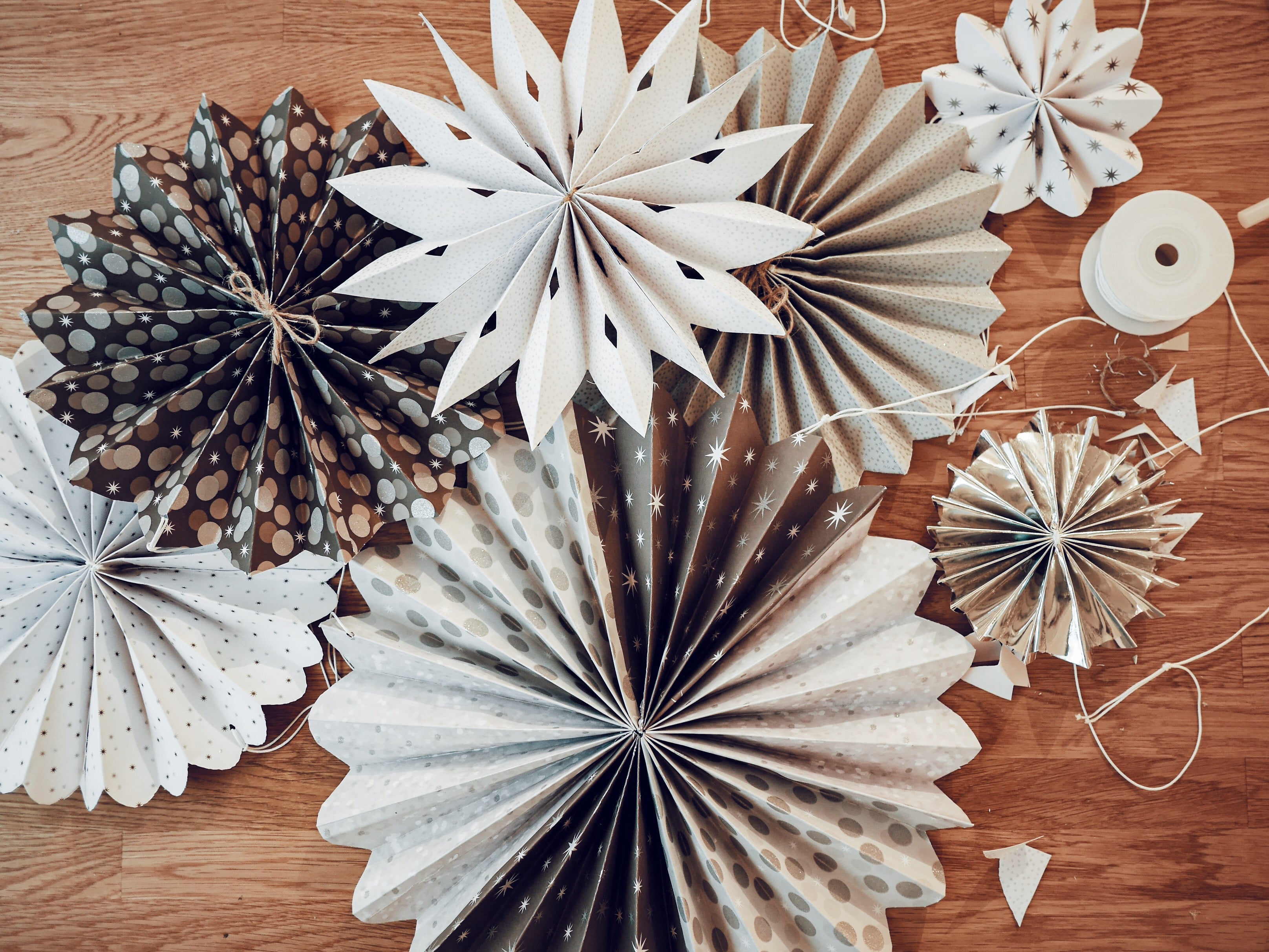 DIY Star Paper Fan tutorial - Craft My World