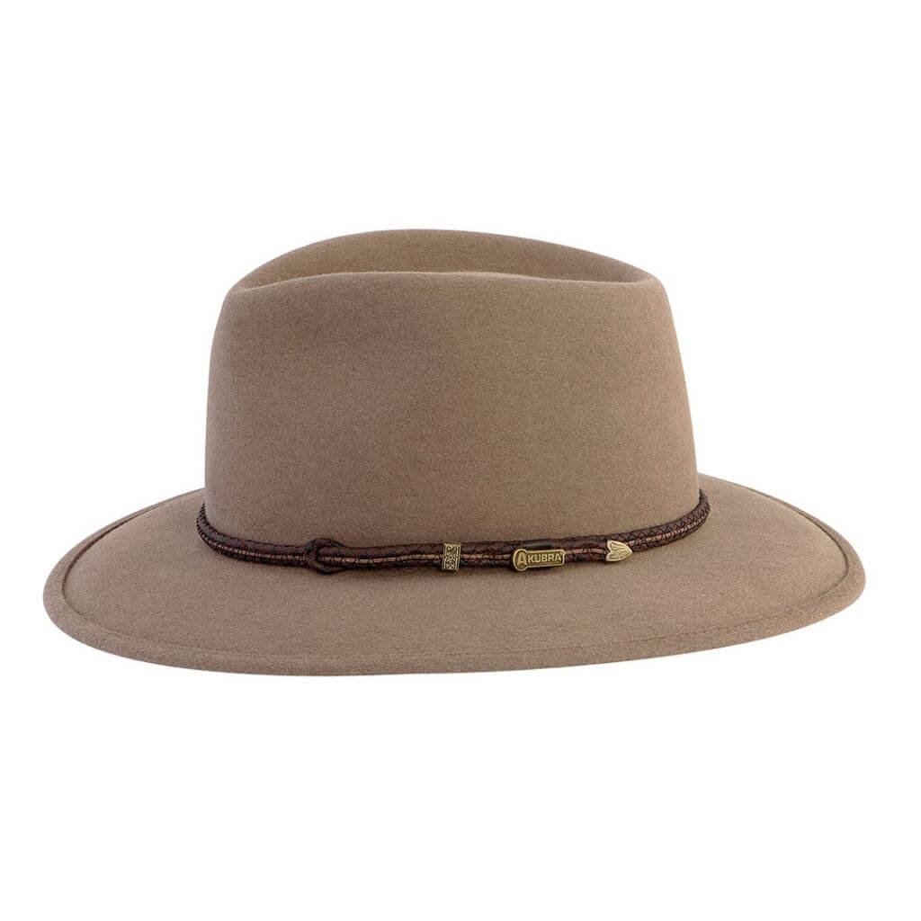 akubra traveller black 57