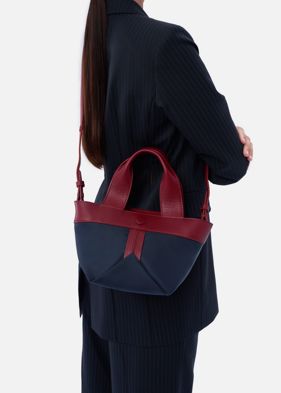 Gusset large nylon tote with pebble leather trim in navy / burgundy - ro  bags