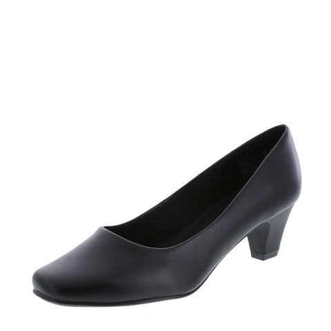 payless black pumps