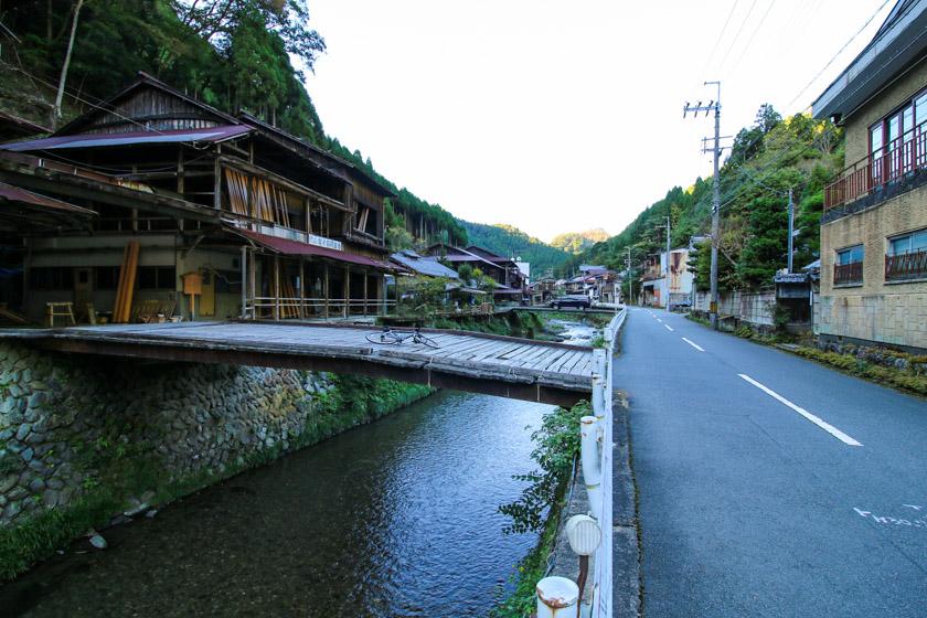 Marvelous scenery in Nakagawa village which we cycle through on our route.