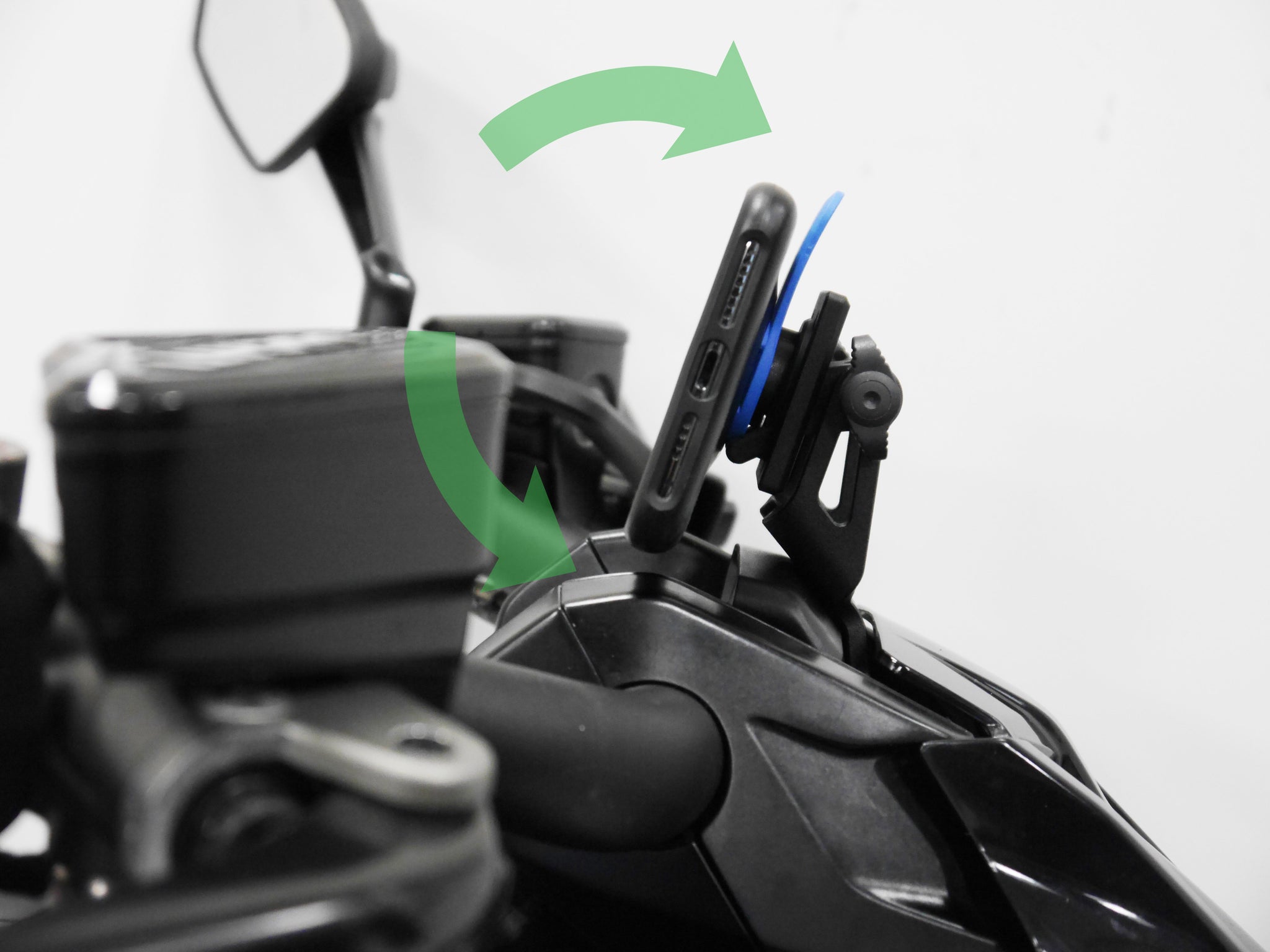 ducati diavel phone mount